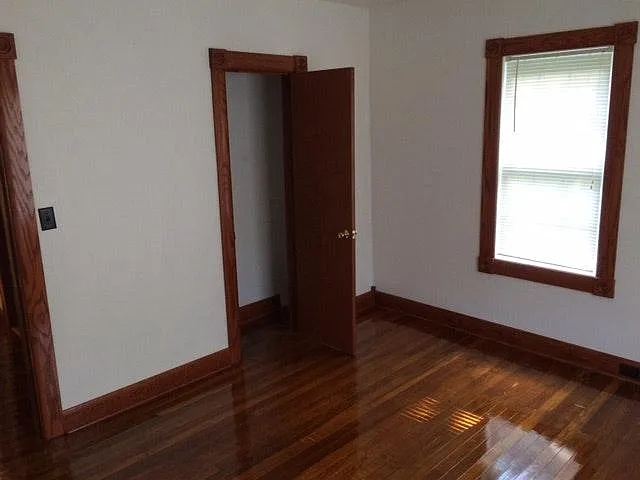 3 bed, 1.5 bath, 1344 sqft, $1,500 — Photo 2