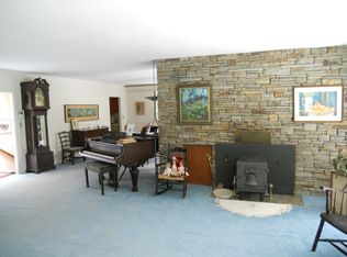 103 Sunset Farm Rd, West Hartford, CT 06107