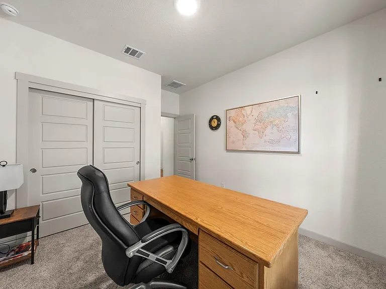 13900 McArthur Dr — Photo 25