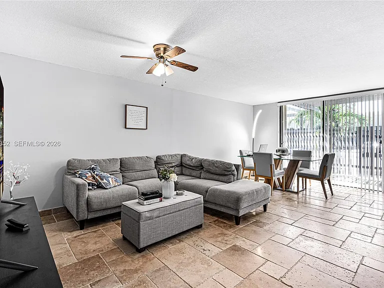 1424 NW 113th Way — Photo 6