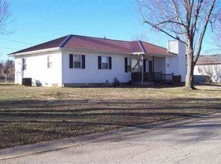 808 Fowler Dr, Lebanon, MO 65536
