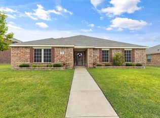 724 Jewelflower Dr, Desoto, TX 75115