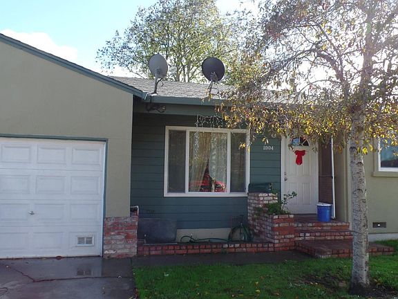 2nd image of 1004 2nd Ave
