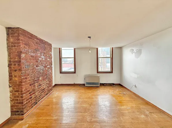 140 Suydam Street image 1 of 10