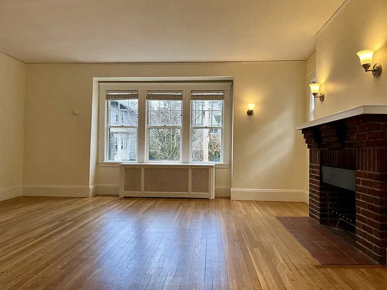 32 Goodrich Rd #1 — Photo 4