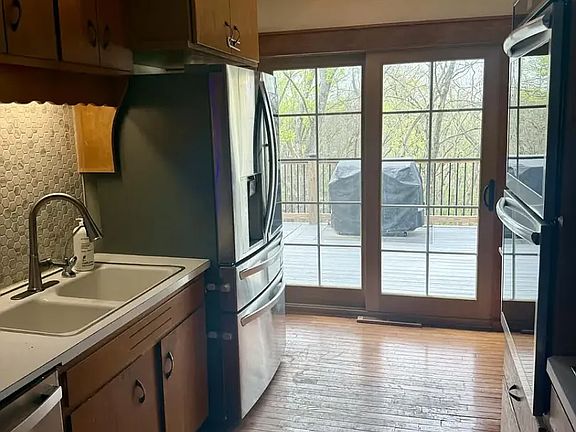 4th image of 1904 Princeton Dr