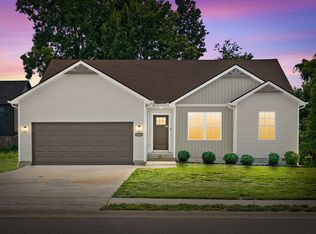 1064 Charles Thomas Dr, Clarksville, TN 37042