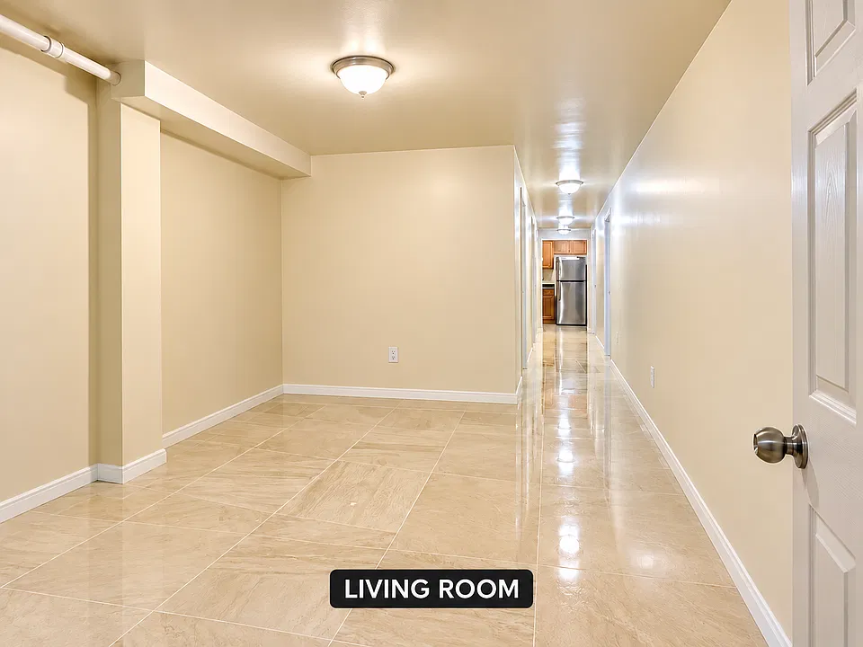 5112 Beverley Rd #BASEMENT