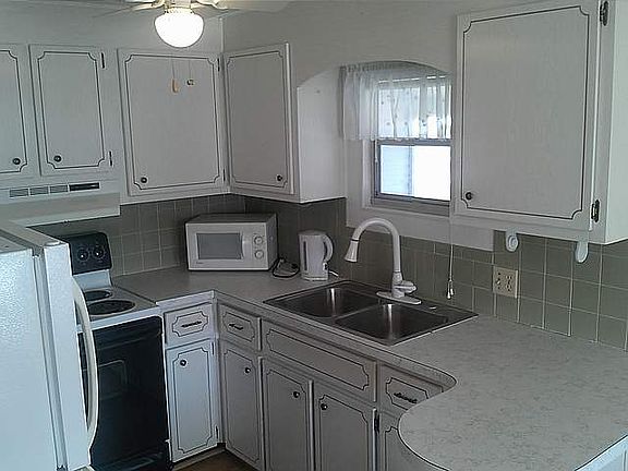 5th image of 56 Temple Cir