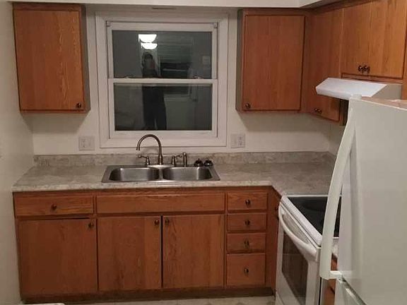 2nd image of 1005 W Kaye Ave #A