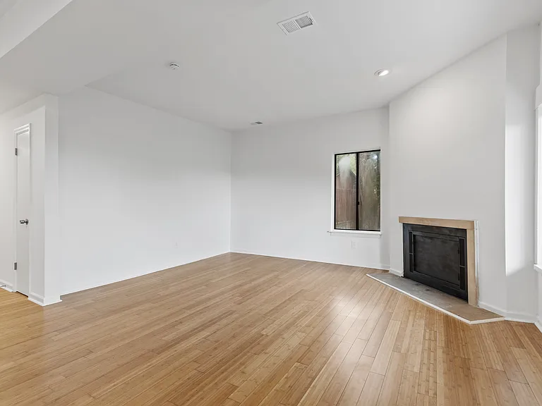 1914 University Ave #2 — Photo 17
