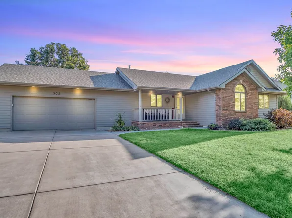505 Wedgewood Ct, Hesston, KS 67062