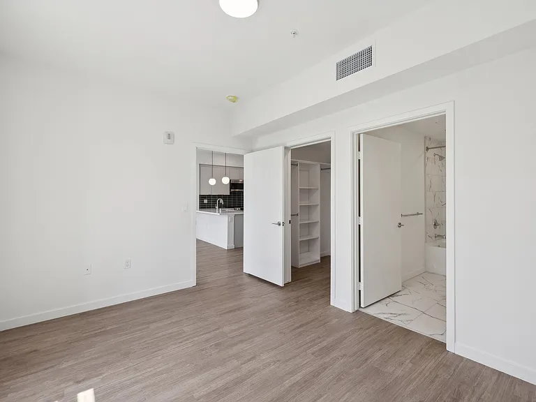 815 S Kingsley Dr — Photo 33
