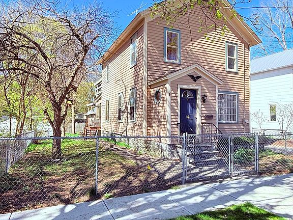 3rd image of 14 Davis Street