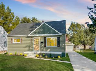 21762 Elroy Ave, Warren, MI 48089