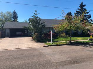735 S 7th St, Cottage Grove, OR 97424