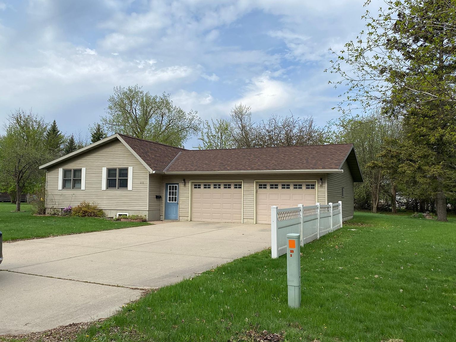 212 21st St S, Benson, MN 56215 MLS 6379416 Zillow