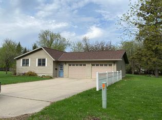 212 21st St S, Benson, MN 56215