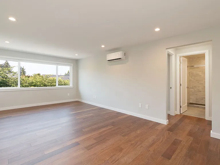 Cascadian View Apartments — Photo 5