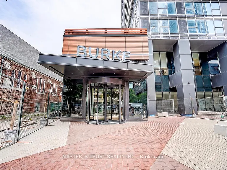 609 Sherbourne St #305 — Photo 33