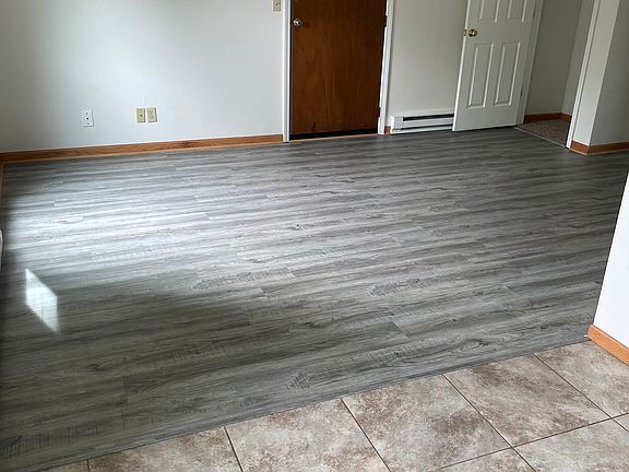 5th image of 1005 Quail Dr #202