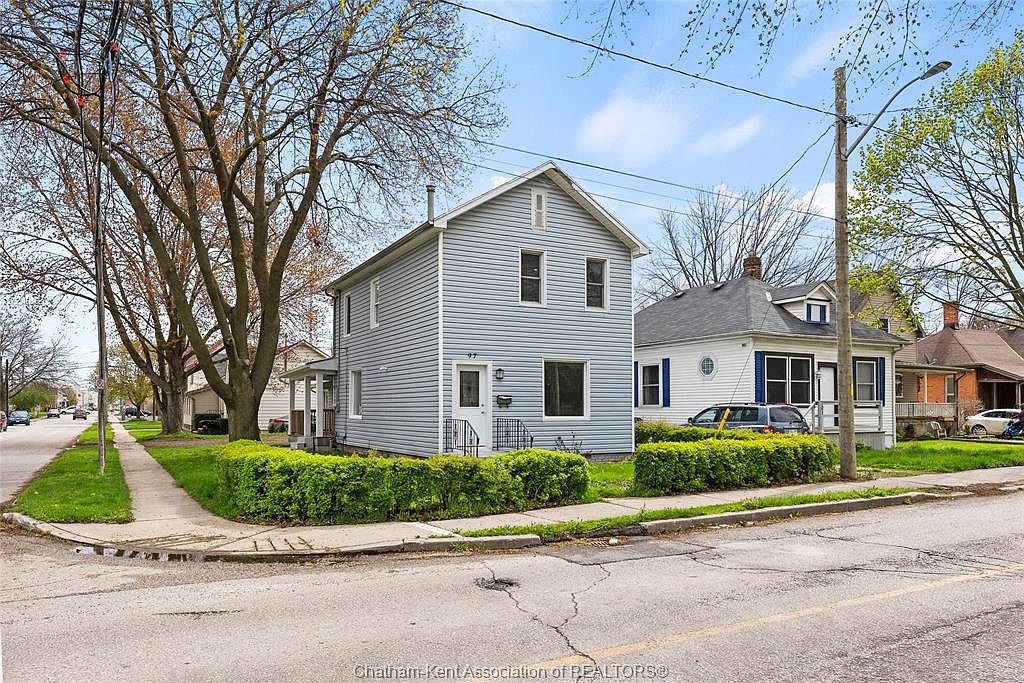 97 Raleigh St, Chatham Kent, ON N7M 2N1 | MLS #24009664 | Zillow