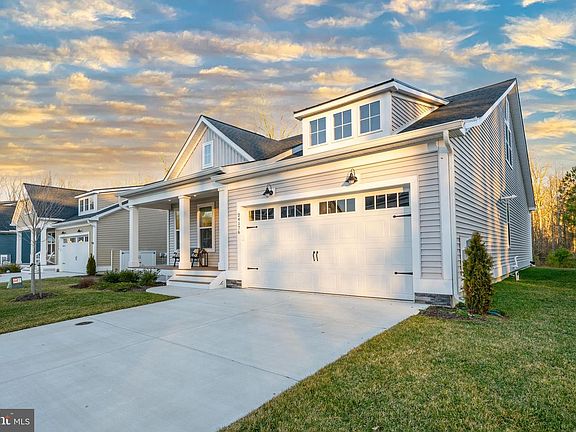 3rd image of 24176 Heartleaf Rd