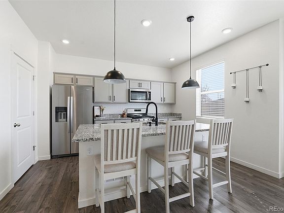 5th image of 565 Twilight Court