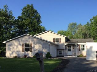 4261 Inverrary Dr, Clay, NY 13041