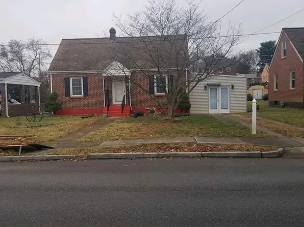 2428 Dorchester Dr NW, Roanoke, VA 24012