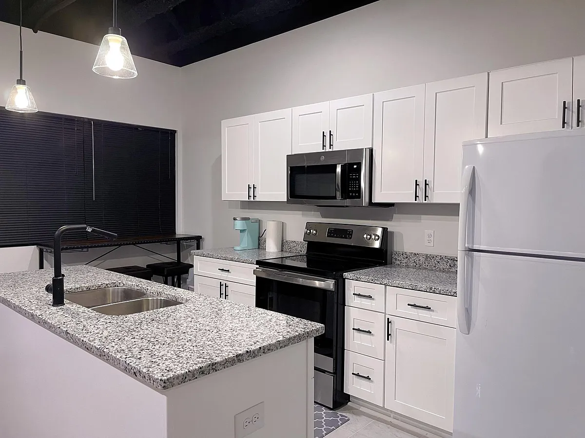Building Photo - 293 Plus Park Blvd #116