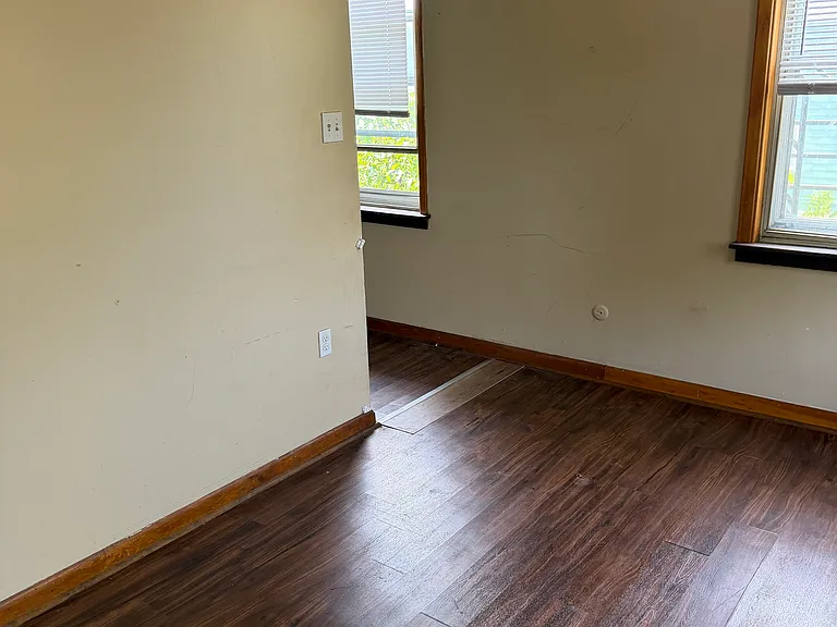 1909 Cudaback Ave #3 — Photo 2