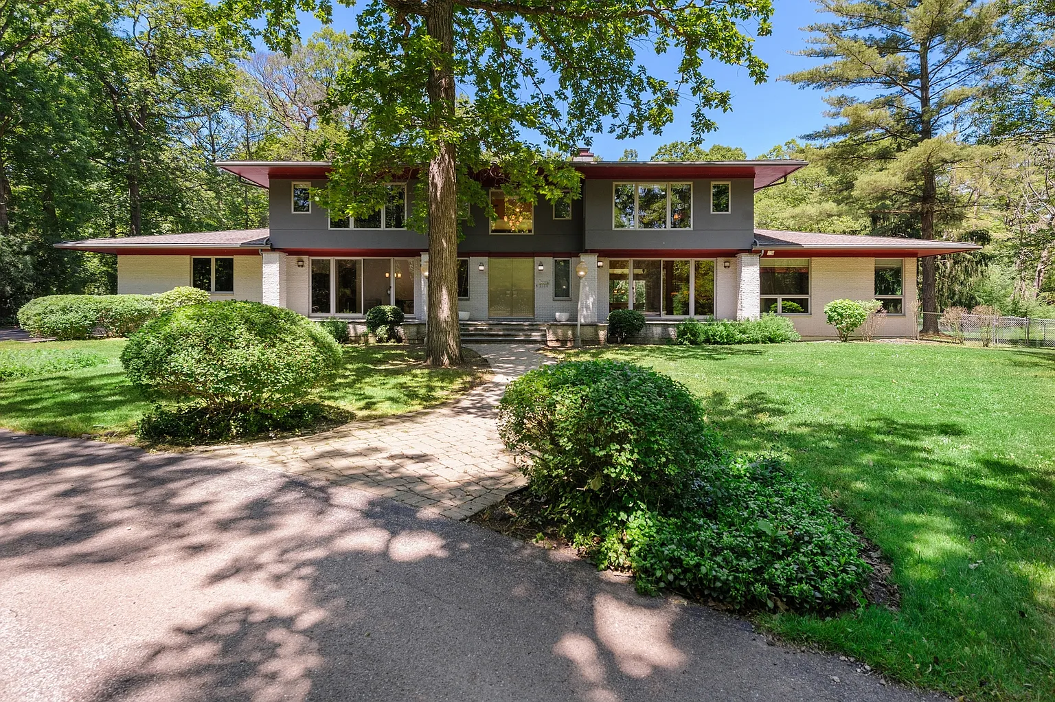 2480 Duffy Ln photo 1
