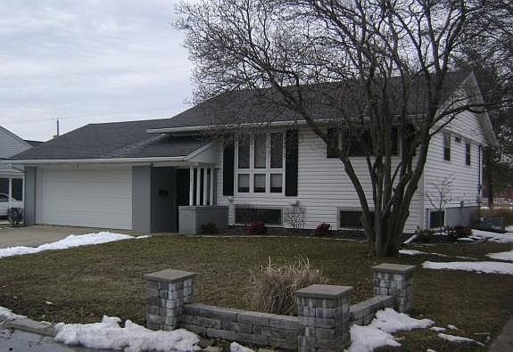 1st image of 1211 Killarney Dr