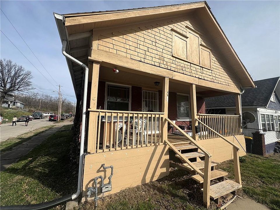 1st image of 4601 S Benton Ave