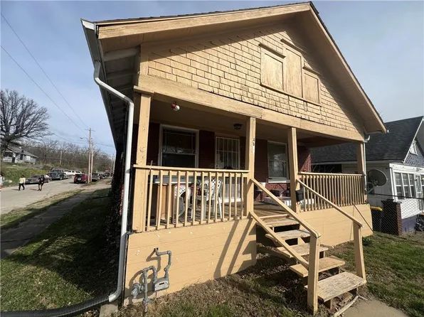 4601 S Benton Ave, Kansas City, MO 64130
