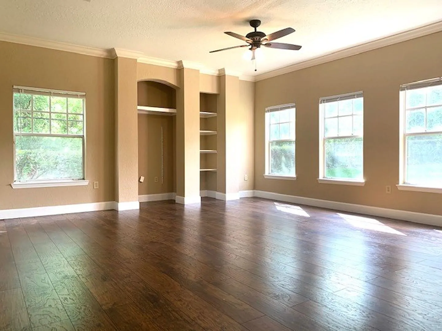 Beautiful 3 Bedroom, 2 Bathroom Condo in the Gated Notting Hill Community — Photo 3