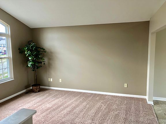 2nd image of 2513 Hilliard Dr