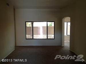 3017 N Rio Verde Living Room