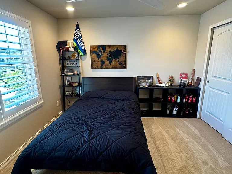 4553 Hanging Lake Cir — Photo 33