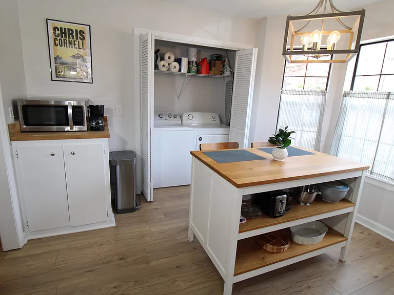 515 Chesterfield Ave #D — Photo 4