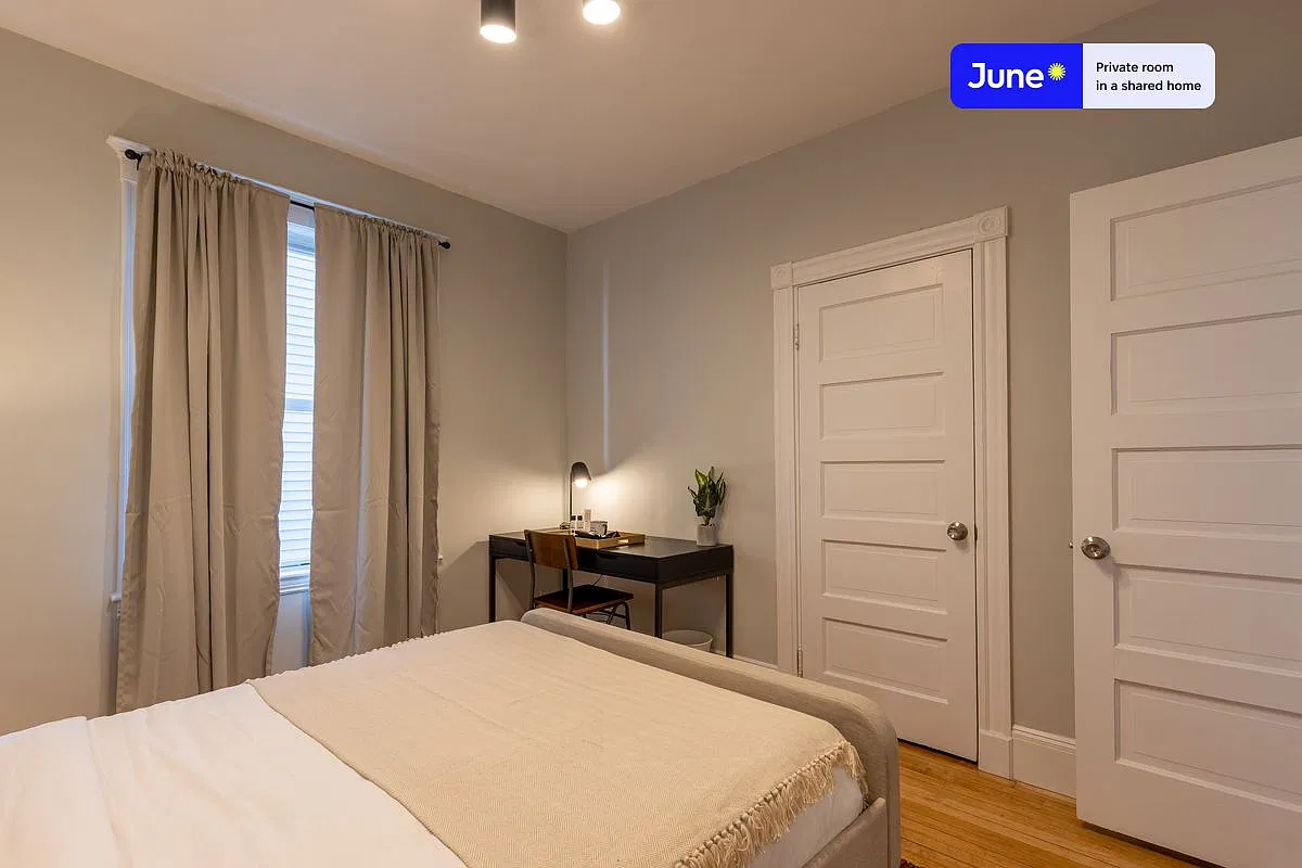 57 Pleasant St — Photo 3