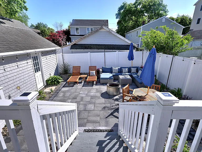 32 Grant St — Photo 15