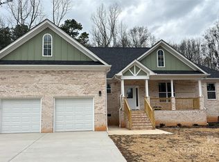 6013 Johnnette Dr, Charlotte, NC 28212