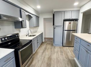 66 Van Buren St, Mastic, NY 11950