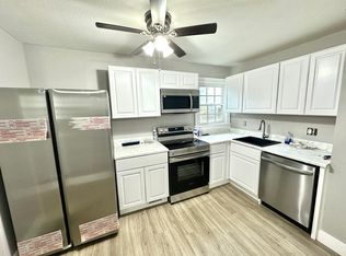 26 Afton Pkwy, Portsmouth, VA 23702