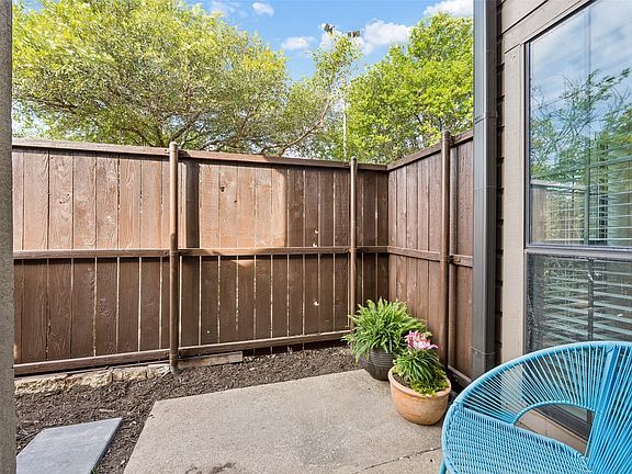 5th image of 333 Melrose Dr APT 22C
