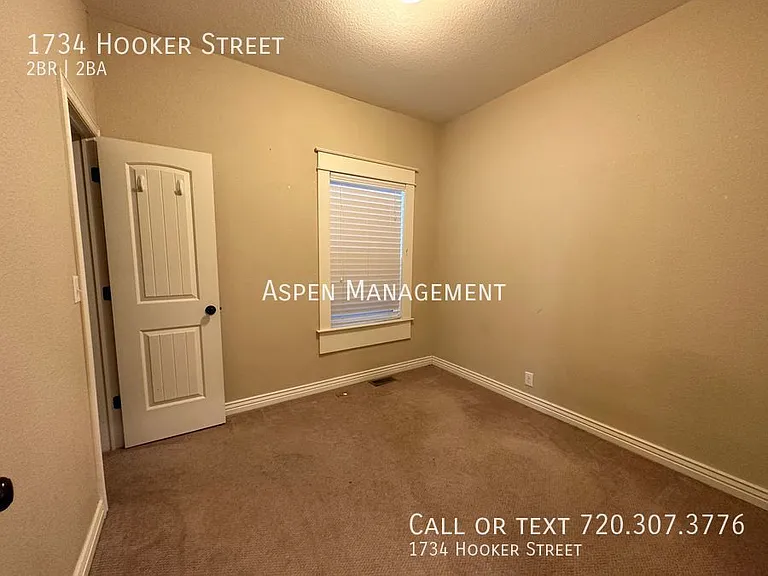 1734 Hooker St — Photo 13