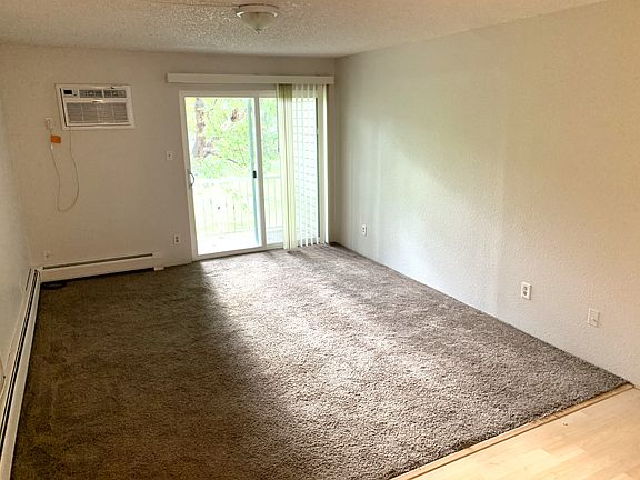 5th image of 1350 Golden Cir APT 202