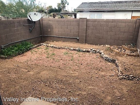 5th image of 2404 W Orangewood Ave Unit 05